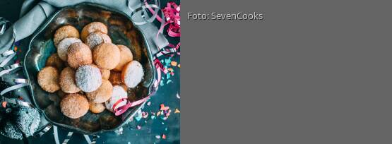 Rezeptbild für "Mini-Faschingskrapfen mit zweierlei Füllung"