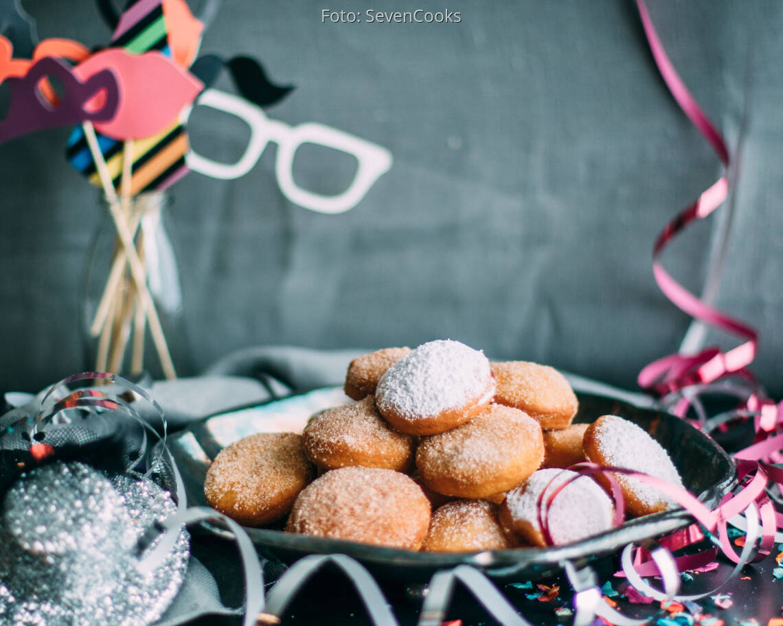 Fertiges Rezept: Mini-Faschingskrapfen mit zweierlei Füllung_2
