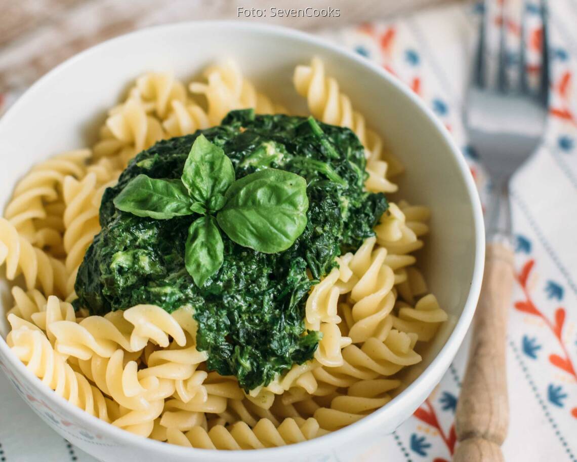 Vegetarisches Rezept: Nudeln mit Spinatsoße_3