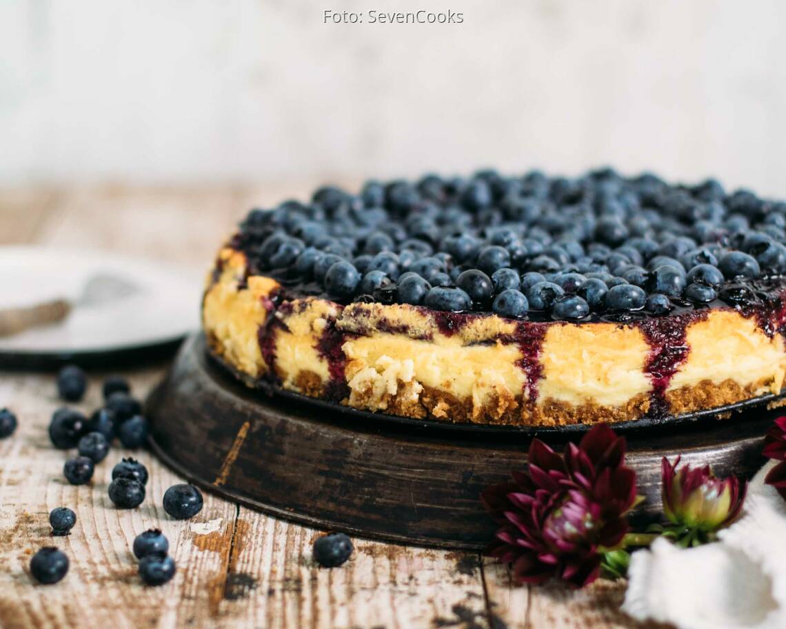 Vegetarisches Rezept: NY Cheesecake mit Heidelbeertopping_2