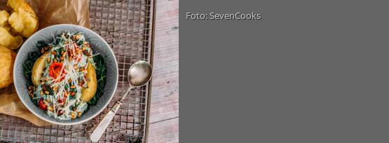 Rezeptbild für "Ofenkartoffel mit Spinat-Ricotta-Soße"