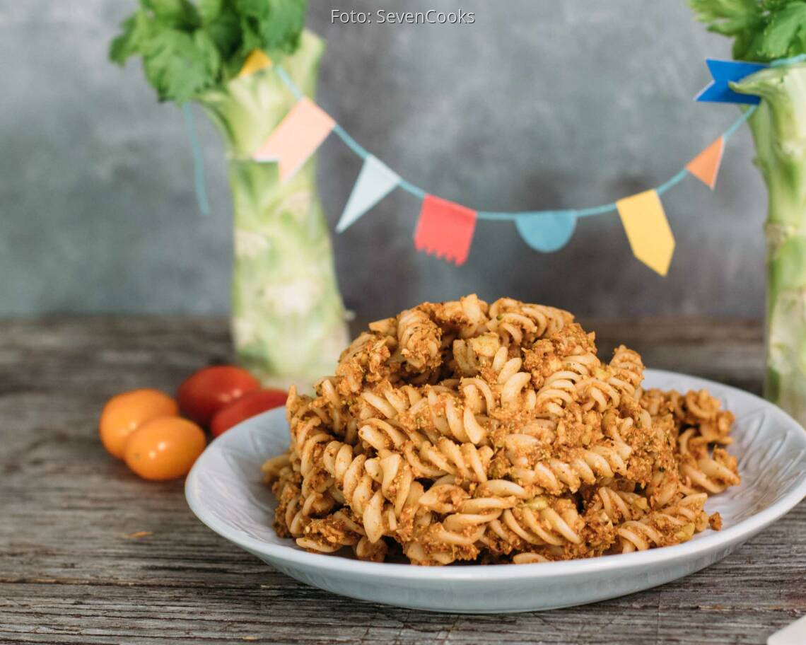 Vegetarisches Rezept: Pasta mit Frischkäse-Brokkoli-Bolognese_2