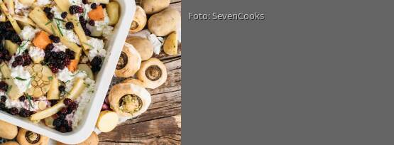 Rezeptbild für "Pastinakenofengemüse mit Hüttenkäse"