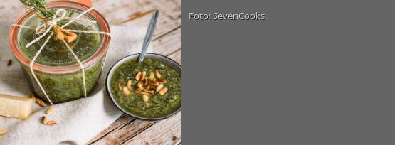 Rezeptbild für "Karottengrün-Pesto"