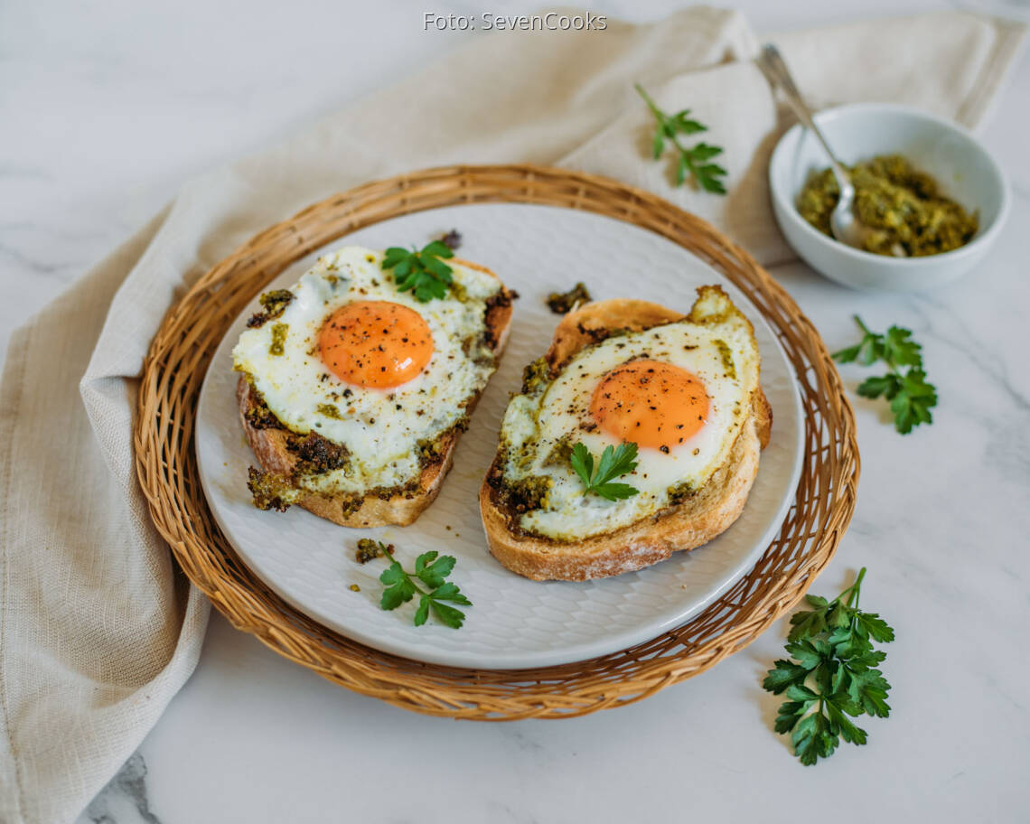 Vegetarisches Rezept: Pesto Eggs
