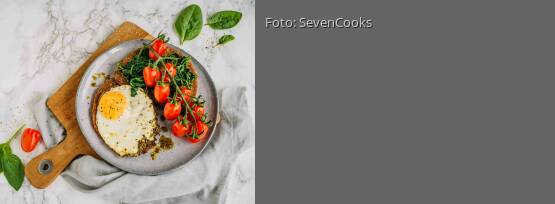 Rezeptbild für "Pesto Eggs mit Spinat"