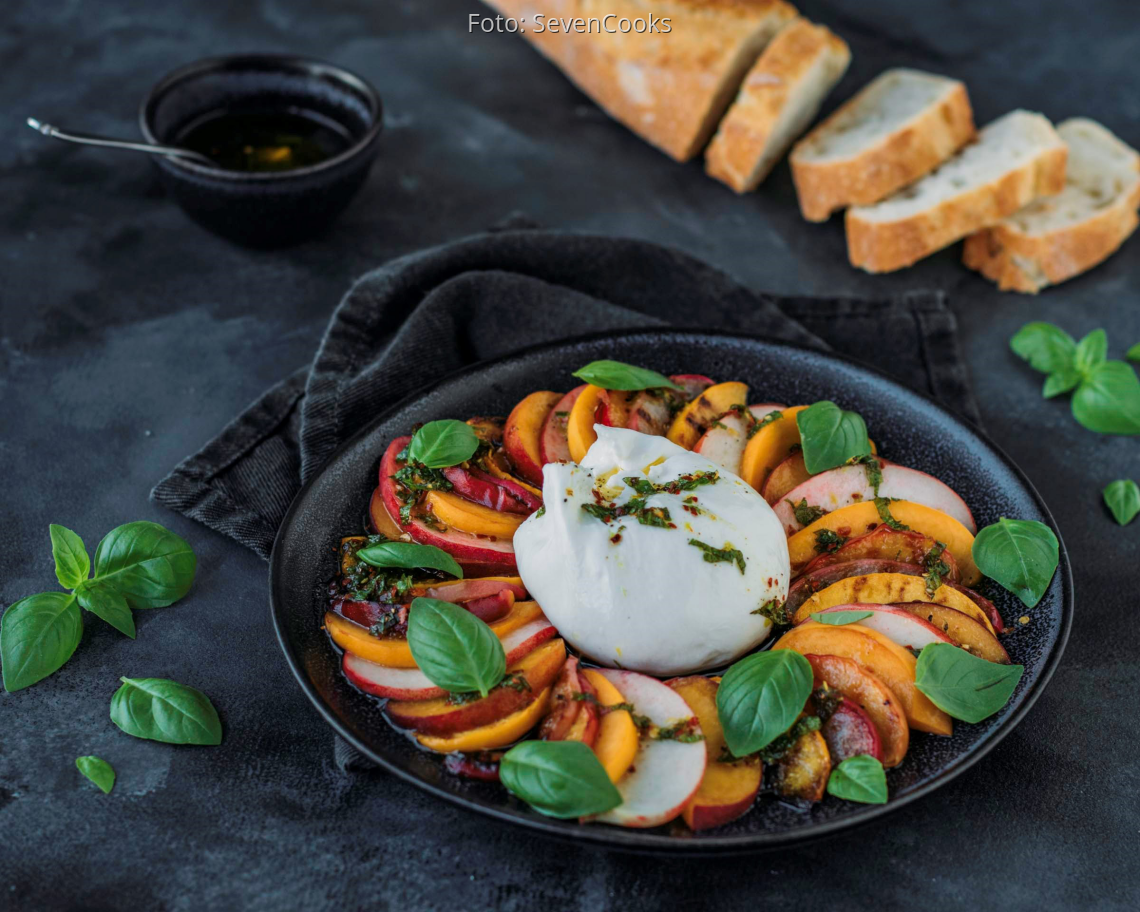 Vegetarisches Rezept: Pfirsich-Caprese 2
