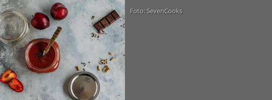 Rezeptbild für "Pflaumenmus mit Kardamom und Schokolade"