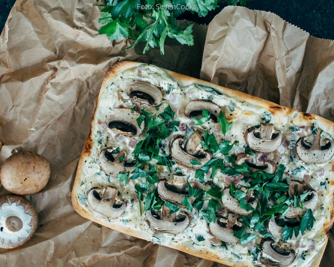 Vegetarisches Rezept: Pilzflammkuchen