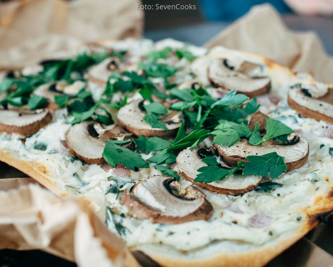 Vegetarisches Rezept: Pilzflammkuchen