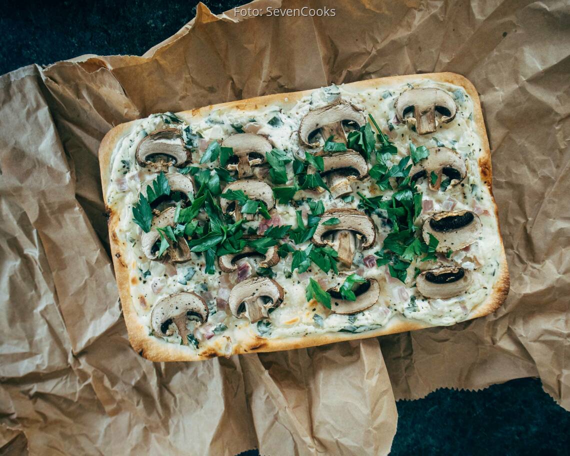 Vegetarisches Rezept: Pilzflammkuchen