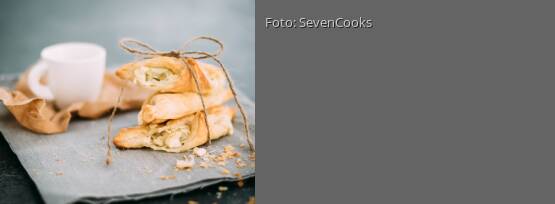 Rezeptbild für "Rhabarber-Quark-Taschen"