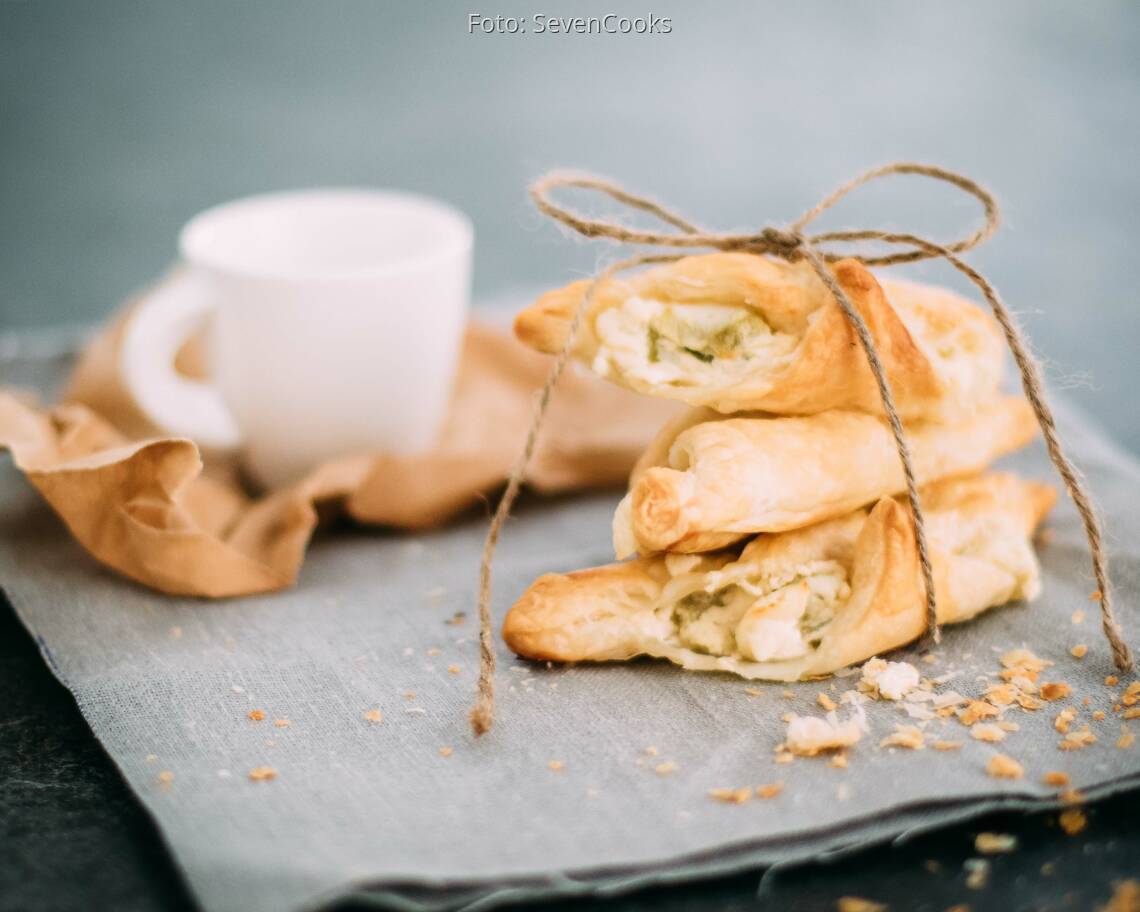 Vegetarisches Rezept: Rhabarber-Quark-Taschen