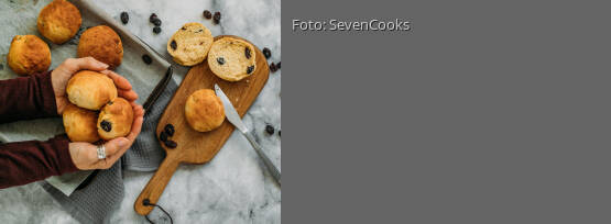 Rezeptbild für "Rosinenbrötchen"