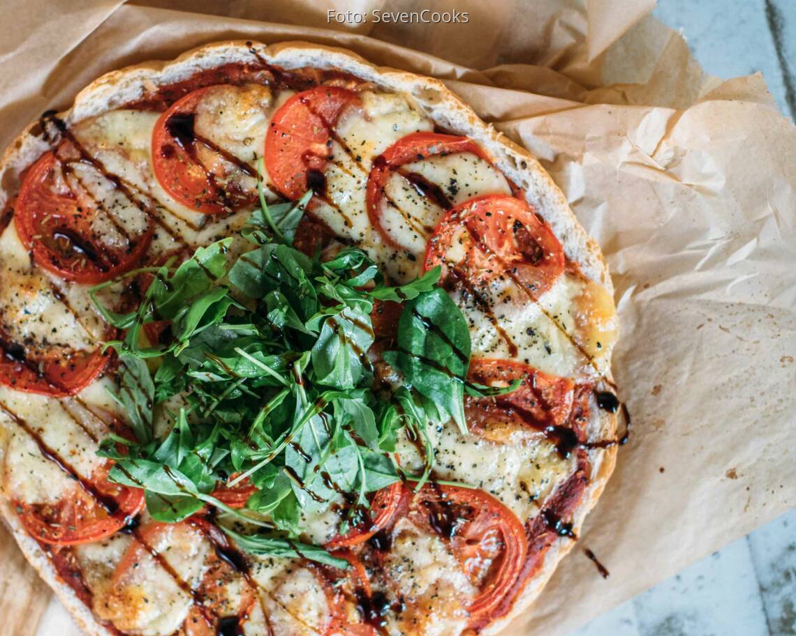 Vegetarisches Rezept: Schnelle Fladenbrotpizza Calabrese 1