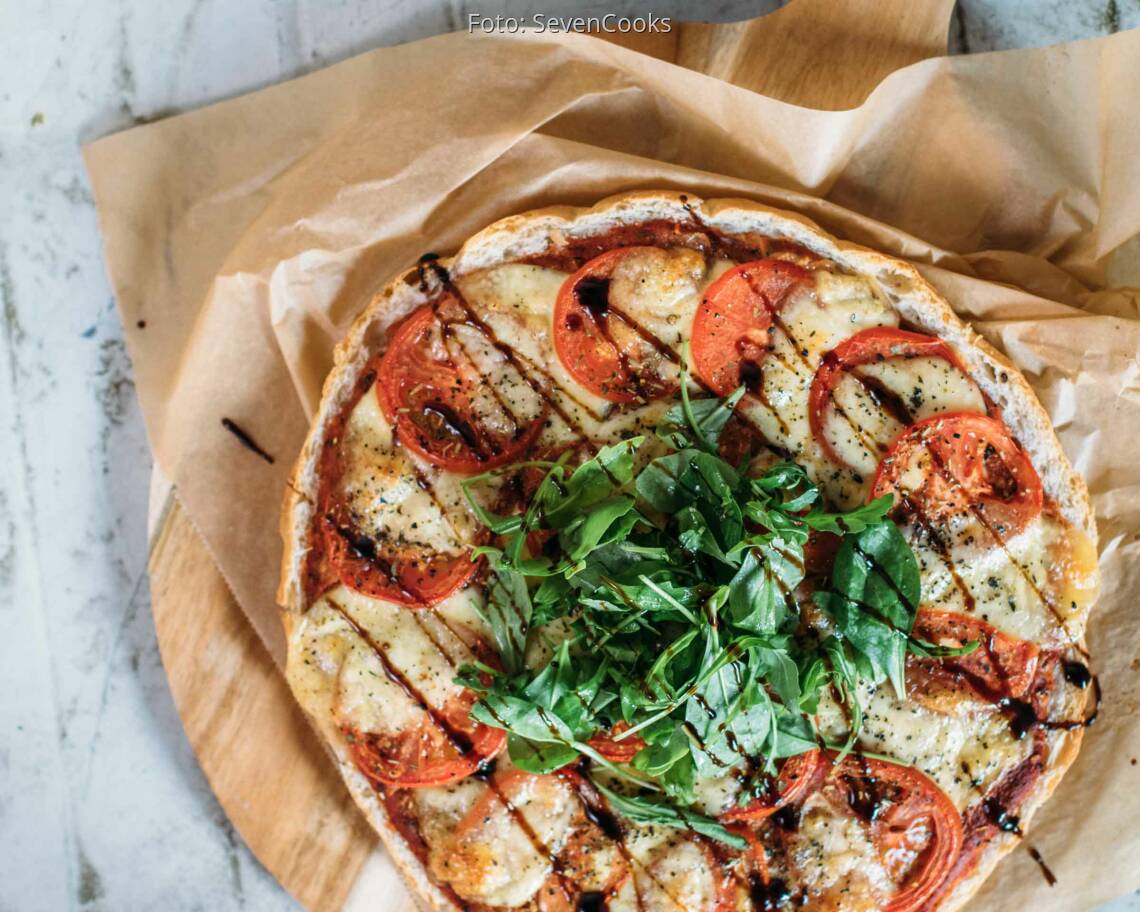 Vegetarisches Rezept: Schnelle Fladenbrotpizza Calabrese 2