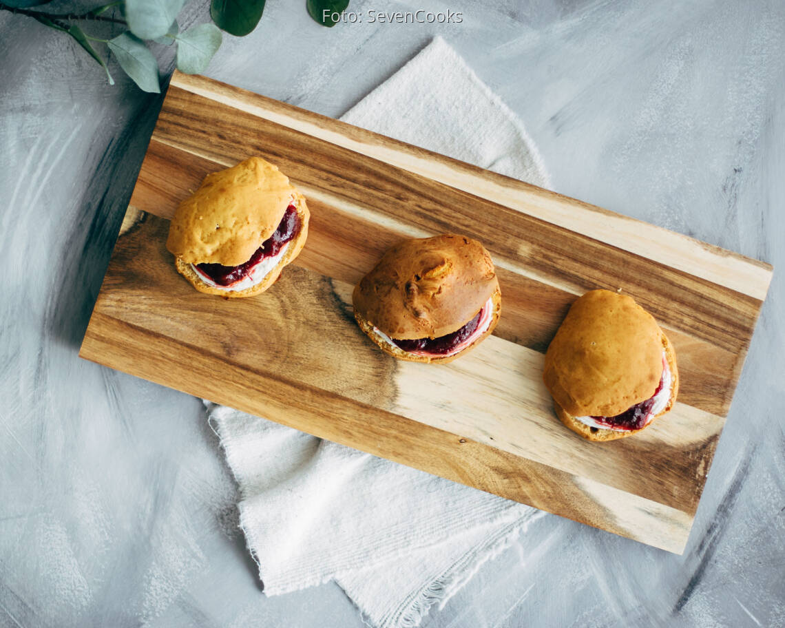 Vegetarisches Rezept: Scones mit Rhabarberkompott_1