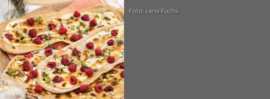 Rezeptbild für "Süße Flammkuchen mit weißer Schokolade"