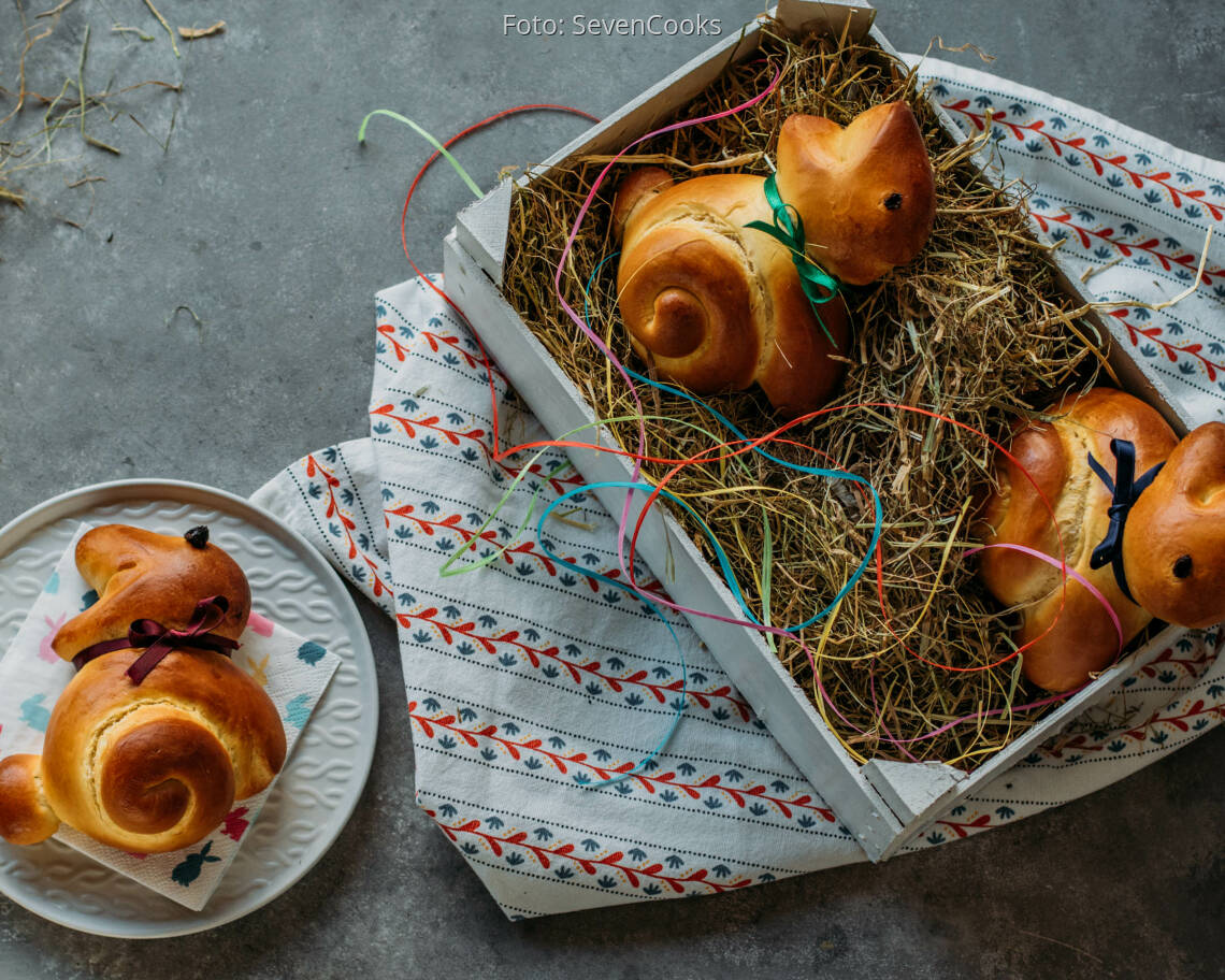 Vegetarisches Rezept: Süße Hefe-Osterhasen 3