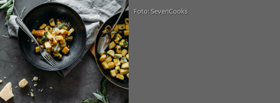 Rezeptbild für "Selbstgemachte Gnocchi mit Salbei-Butter"