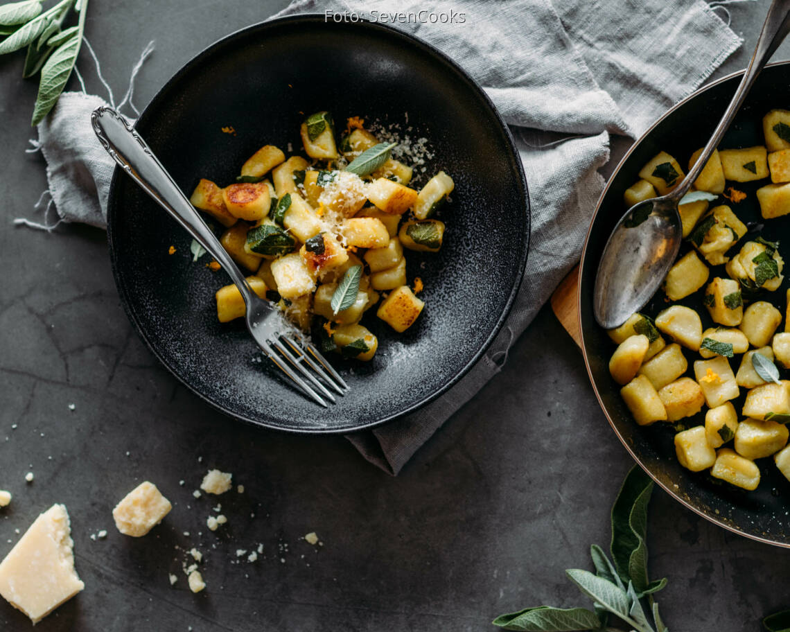 Vegetarisches Rezept: Selbstgemachte Gnocchi mit Salbei-Butter 1