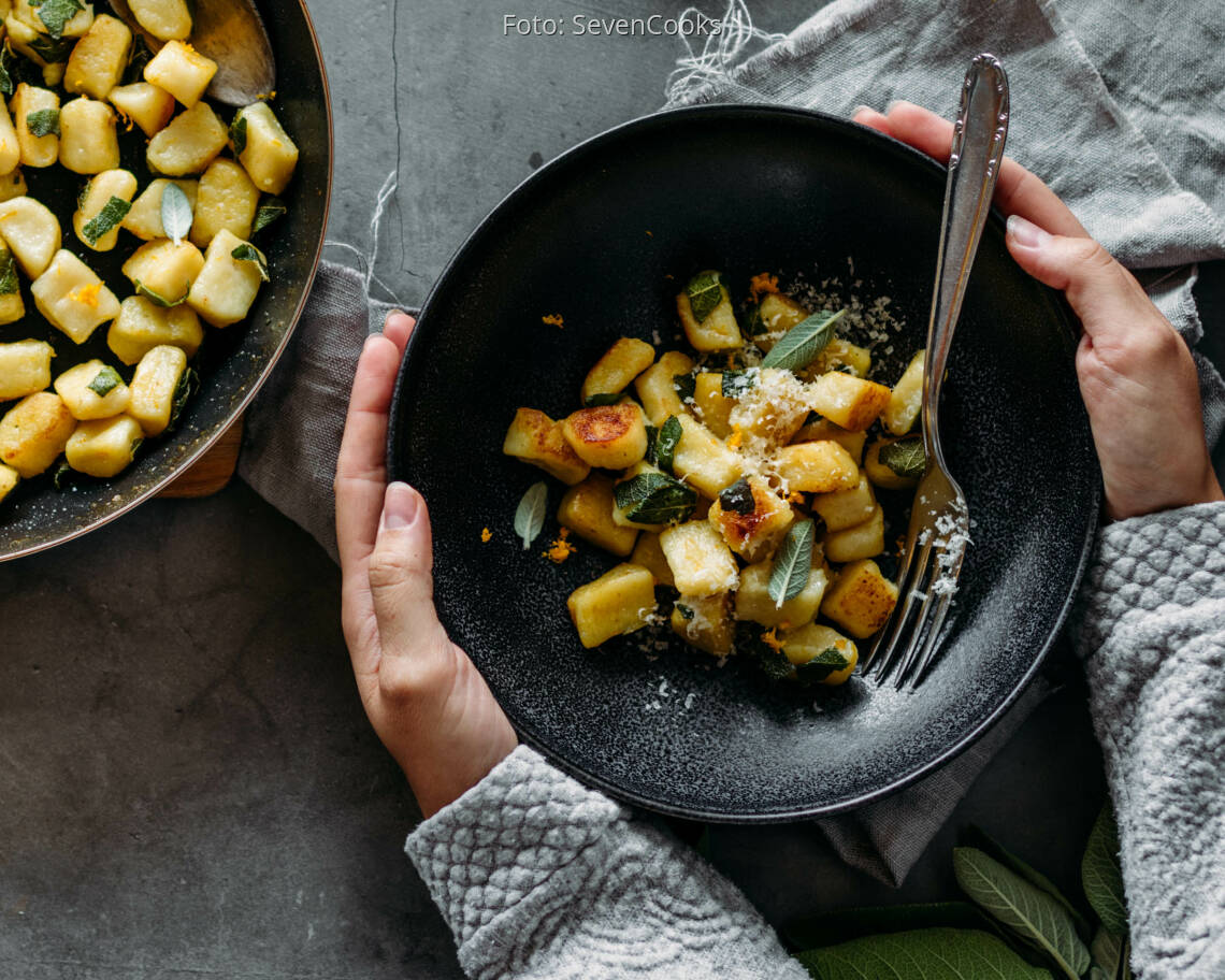 Vegetarisches Rezept: Selbstgemachte Gnocchi mit Salbei-Butter 3