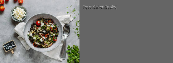 Rezeptbild für "Simple Meal-Prep 2: Fruchtiger Belugalinsensalat"