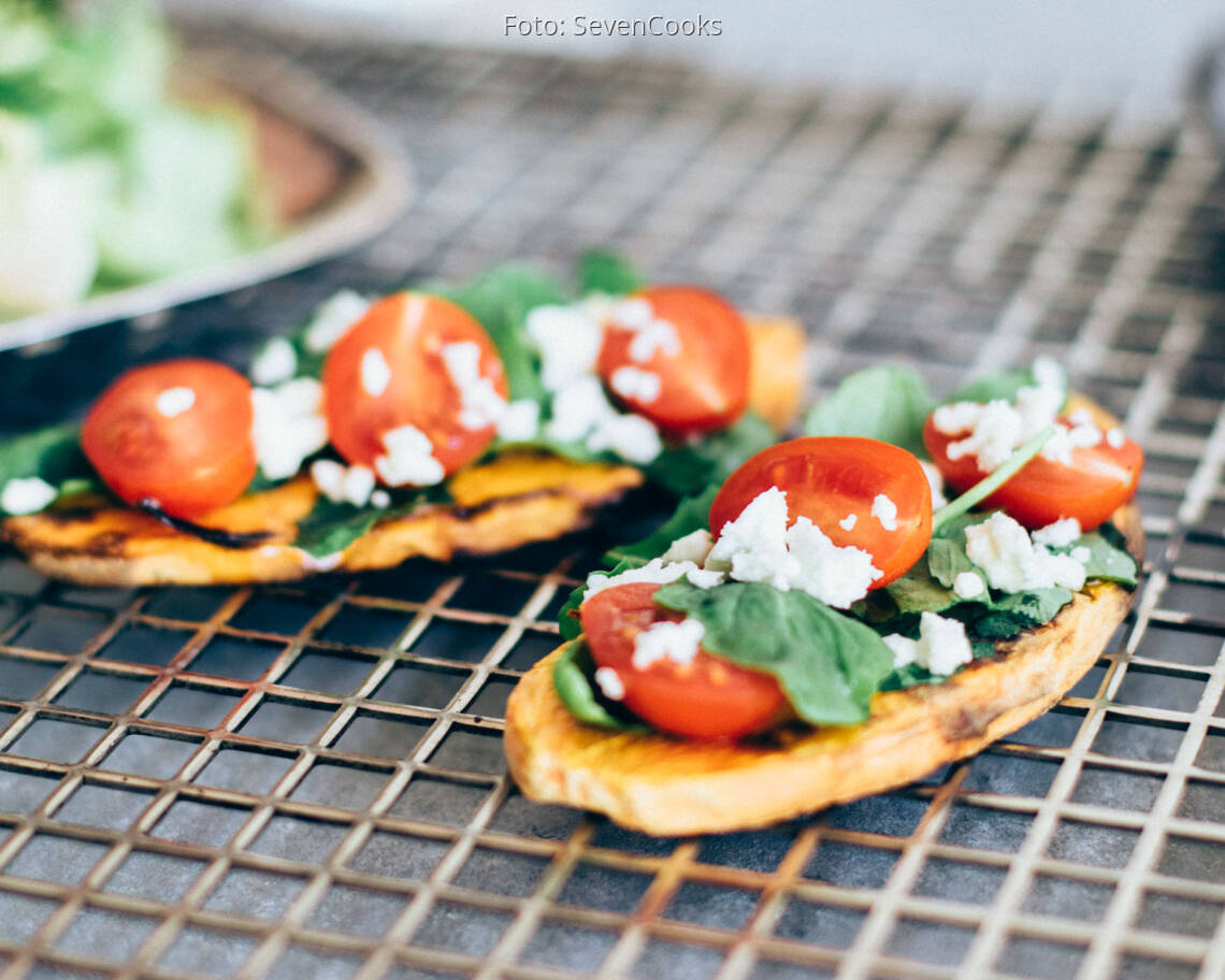 Vegetarisches Rezept: Süßkartoffeltoast mit Feta