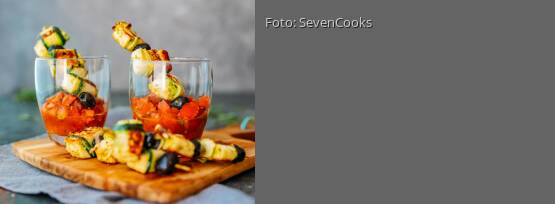 Rezeptbild für "Spieße mit Zucchini-Käse-Röllchen"