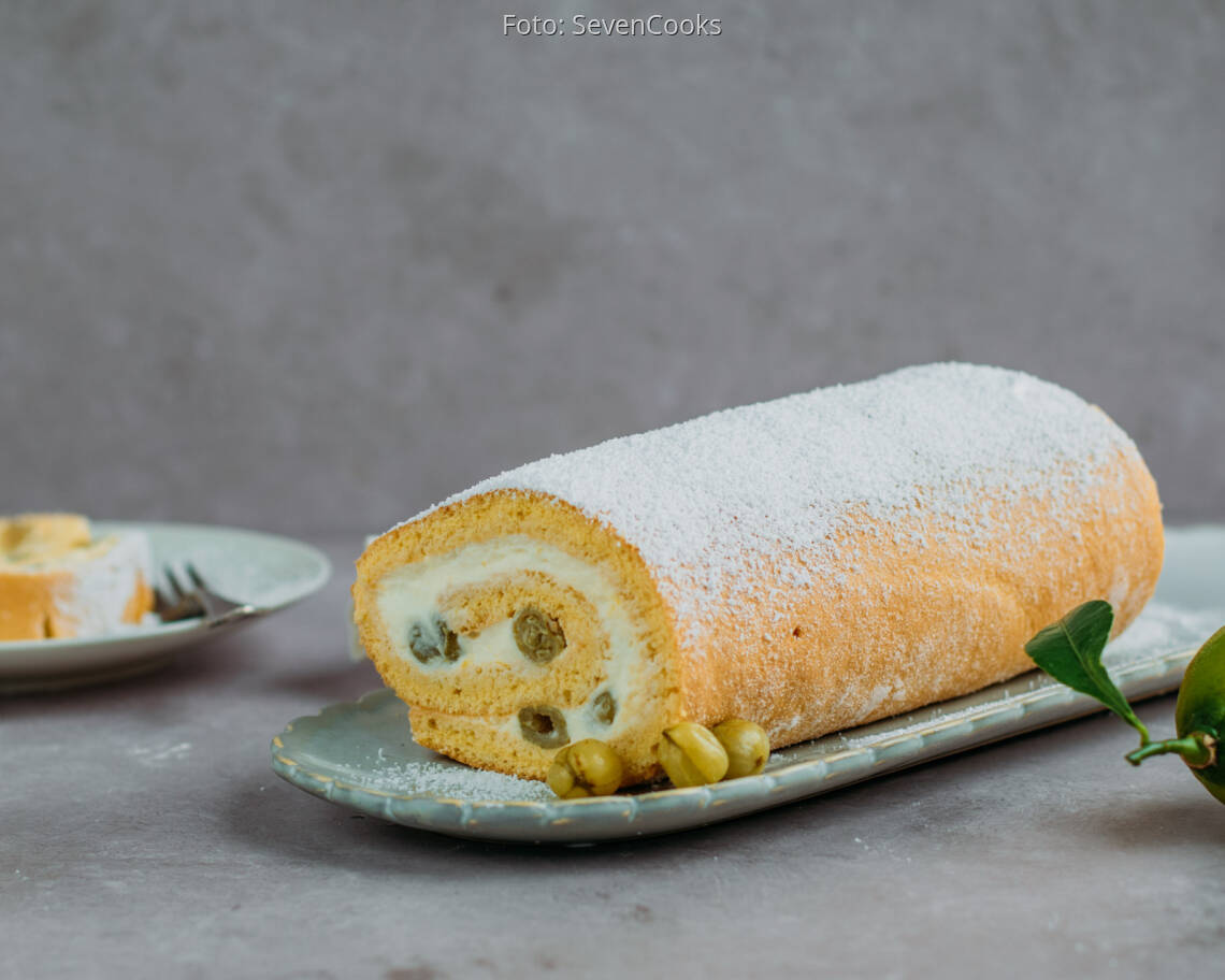 Vegetarisches Rezept: Stachelbeer-Biskuitrolle 3