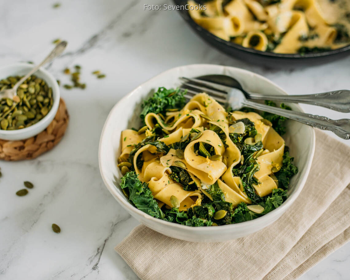 Vegetarisches Rezept: Tagliatelle mit Grünkohl