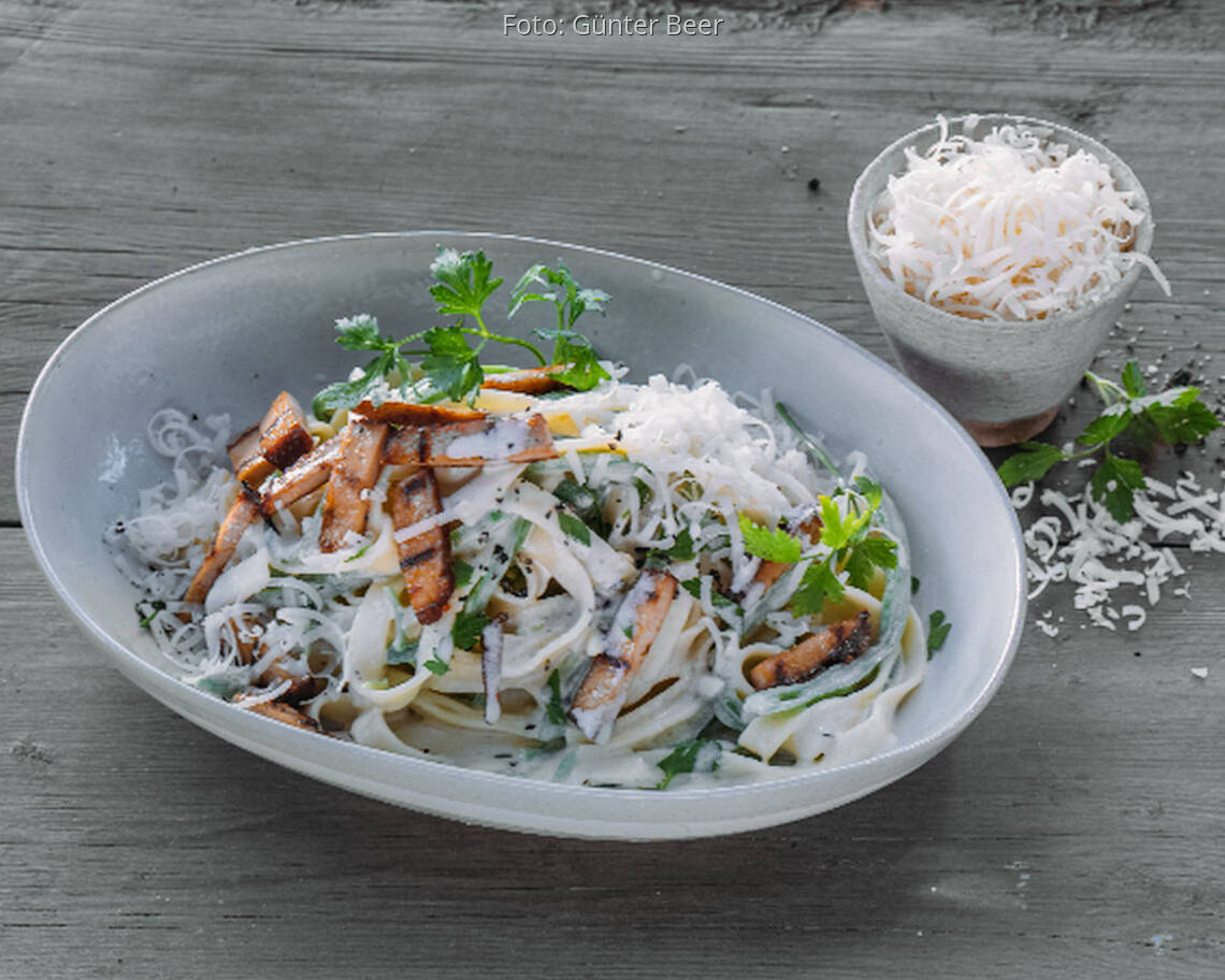 Vegetarisches Rezept: Tofu-Pasta Carbonara-Style