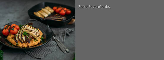 Rezeptbild für "Tomaten-Polenta mit Grillgemüse und Halloumi"