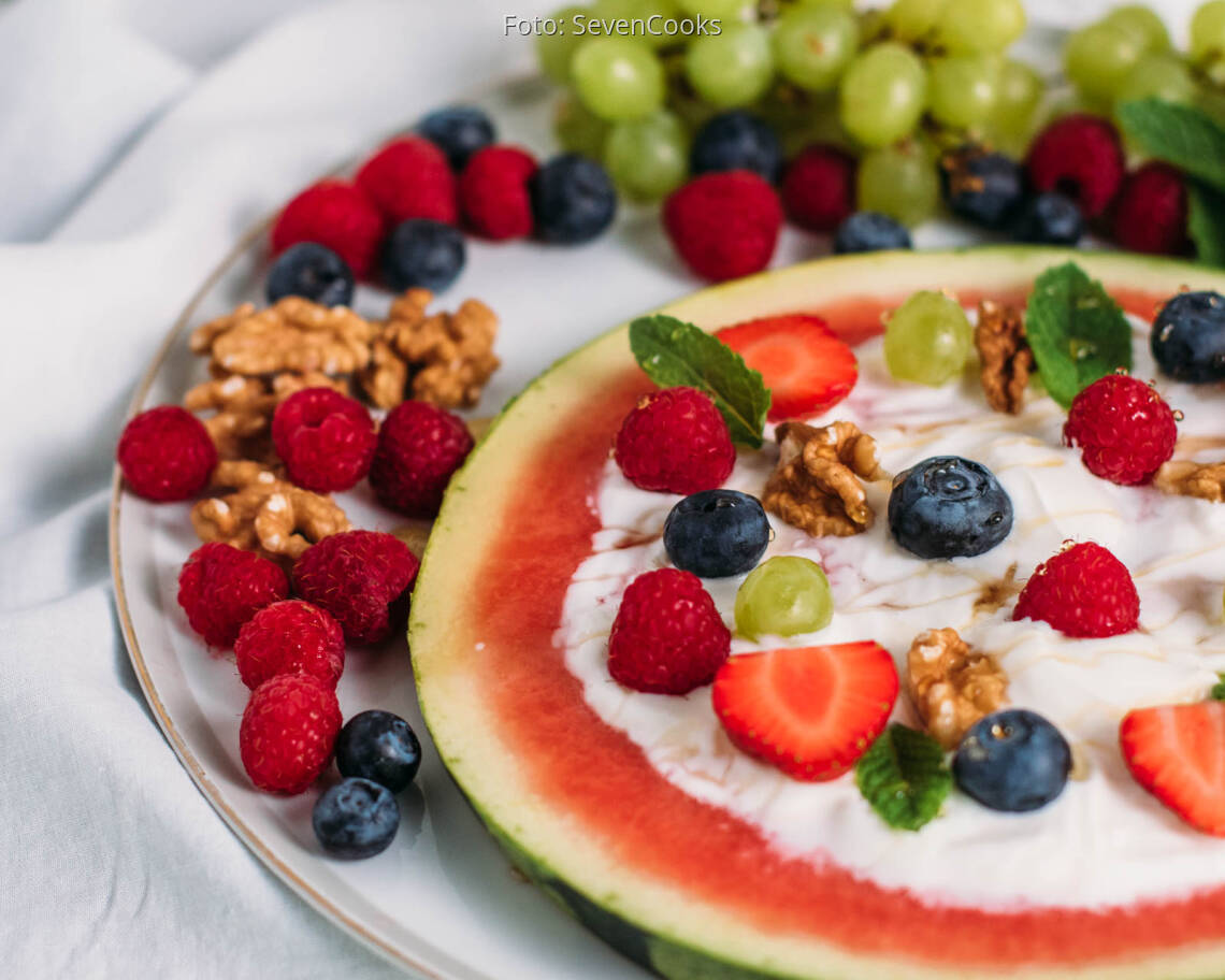 Vegetarisches Rezept: Wassermelonenpizza mit griechischem Joghurt_3