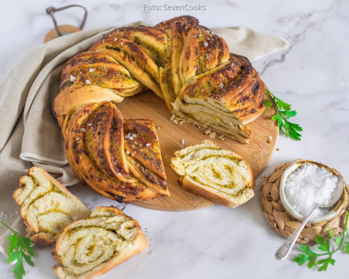Vegetarisches Rezepte: Herzhafter Brioche Kranz