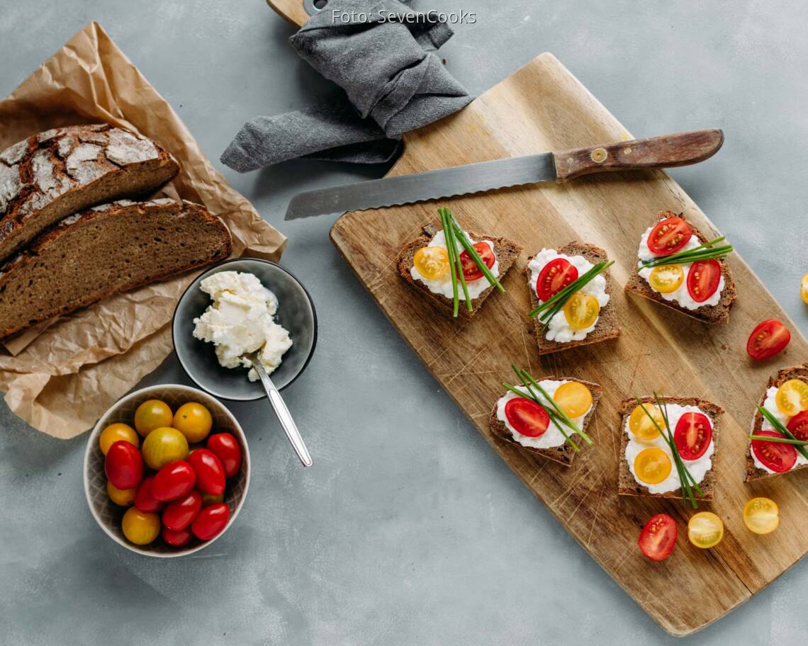 Vegetarisches Rezepte: Powerbrötchen mit Tomate