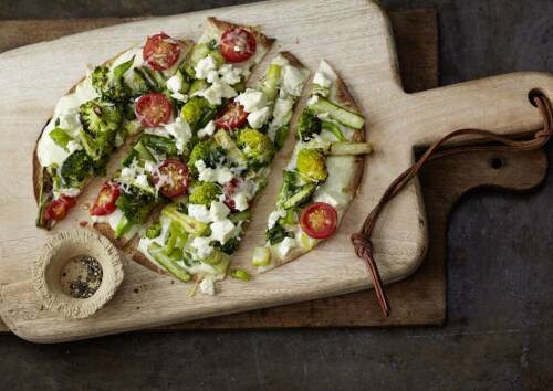 Tortilla-Pizza mit Spargel