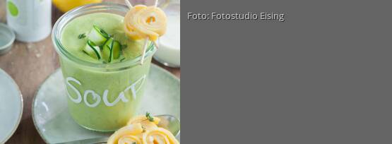 Rezeptbild für "Zucchinicremesuppe mit Ei"